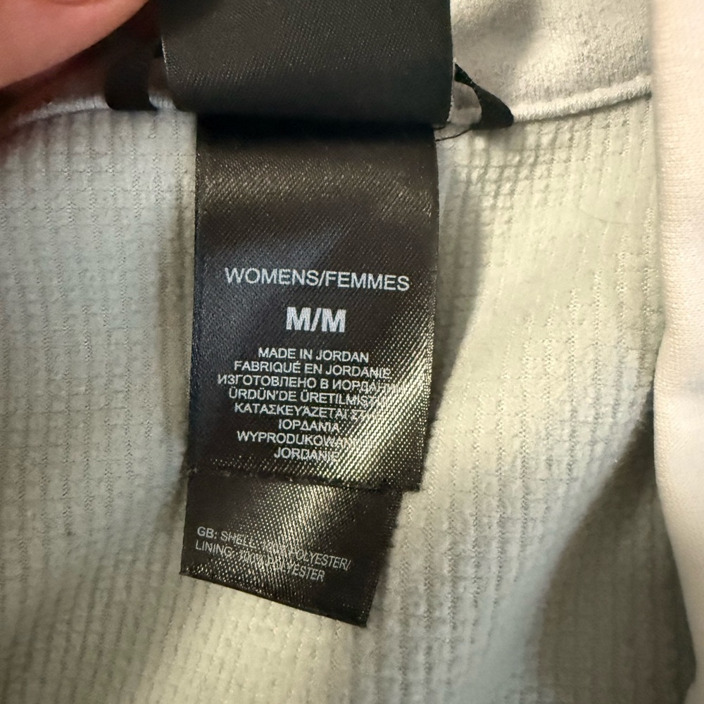 North face vest women's - Picture 6 of 6